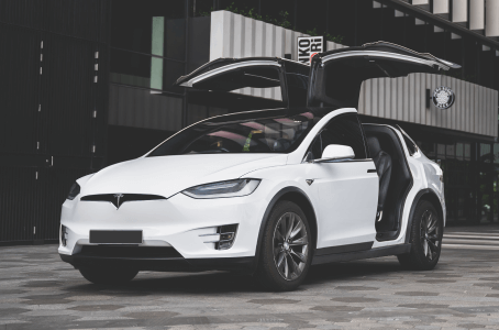 Electric Car Hire Australia | Rent a Tesla | Book now with evee